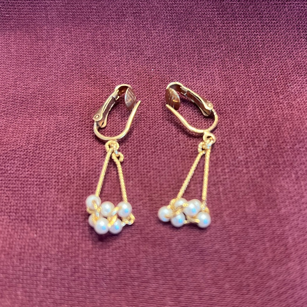 Vintage Gold and Pearl Drop clip on  Earrings